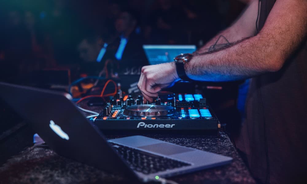 Artists Background